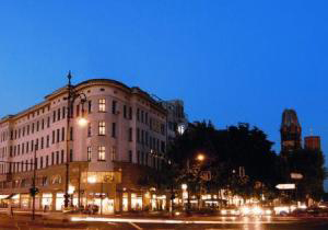 AZIMUTHOTEL